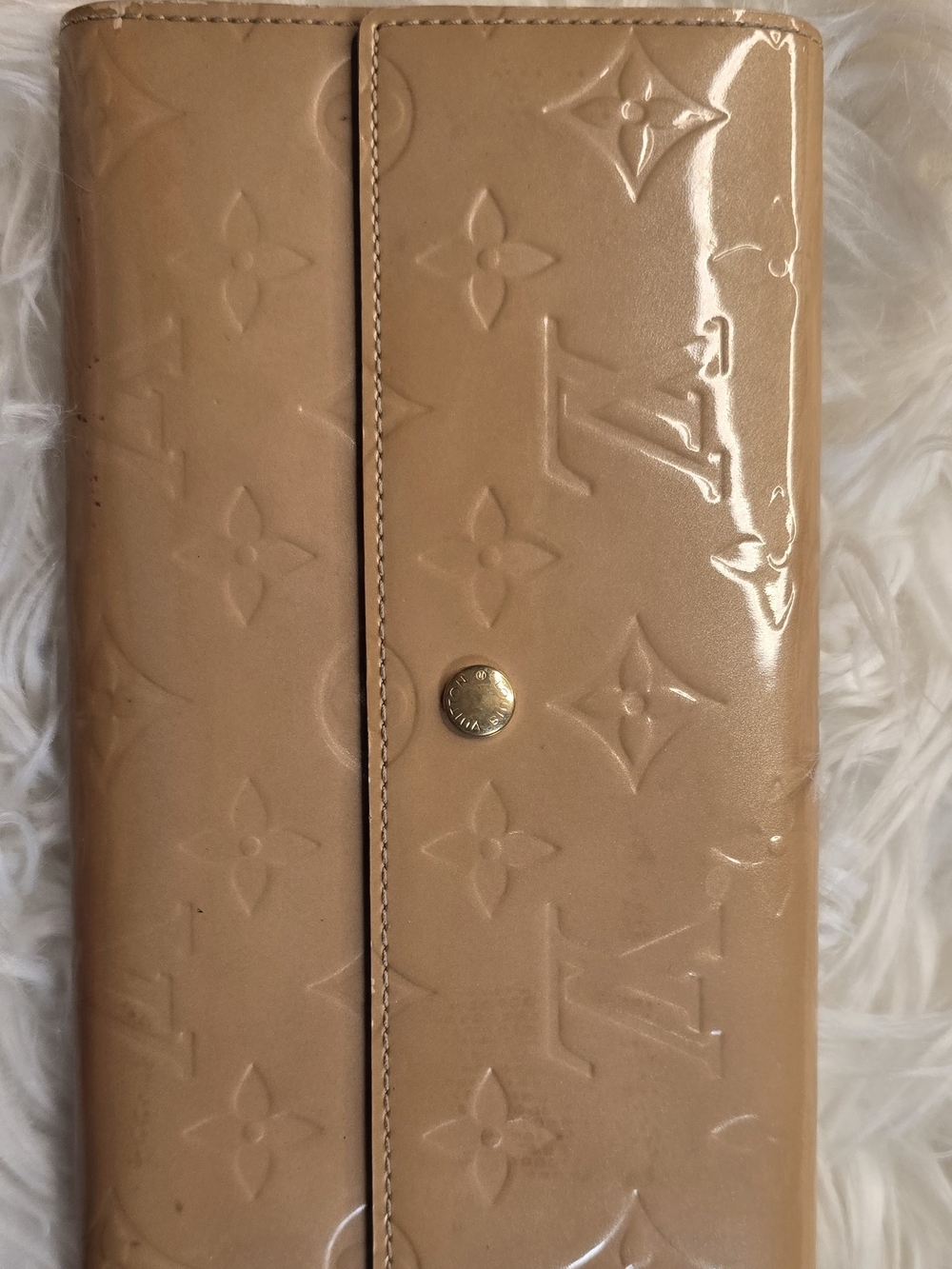 Louis Vuitton Vernis Beige Long Envelope Wallet
